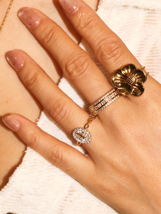 The Sovereign Fleur Ring