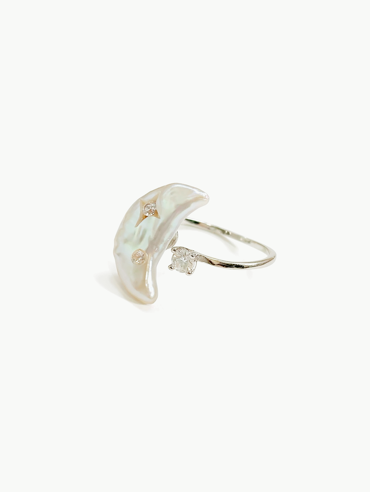 Moon Baroque Pearl Ring